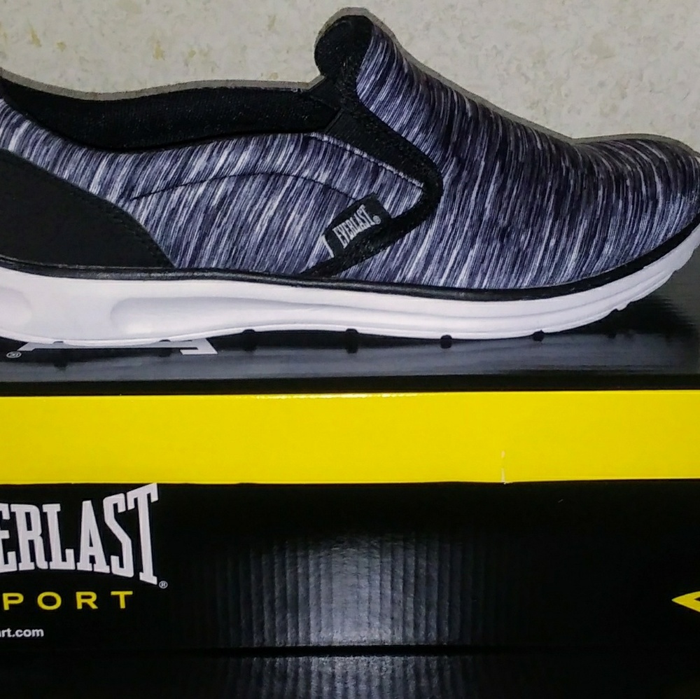 Everlast Sport Memory Foam Walking Shoes